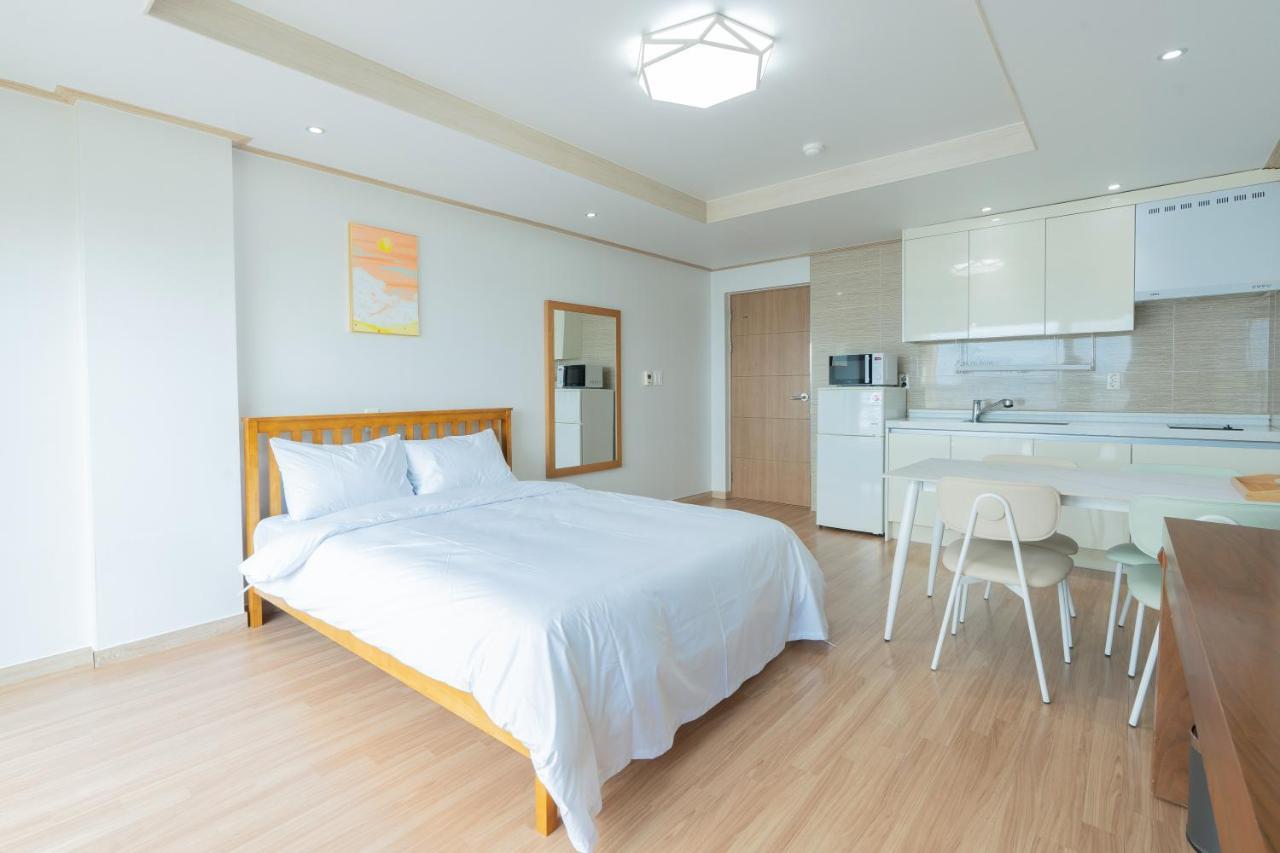 Ocean Palade Hotel Jeju Exterior foto